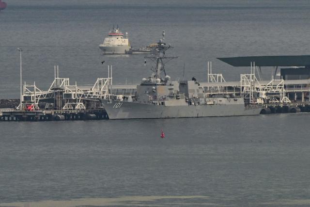 The US Navy Arleigh Burke-class guided-missile destroyer USS Gridley (DDG 101) docks at the Amador cruise terminal in Panama City on March 29, 2026. The ship reached the country alongside the aircraft carrier USS Nimitz as part of the multinational maritime cooperation exercises “Mares del Sur 2026.” (Photo by MARTIN BERNETTI / AFP)
