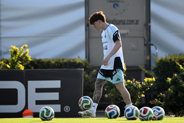 Argentina's defender Valentin Barco controls the ball during a training session in Ezeiza, Buenos Aires province, Argentina on March 30, 2026, ahead of a friendly match against Zambia on March 31 at the La Bombonera Stadium in Buenos Aires. (Photo by Luis ROBAYO / AFP)