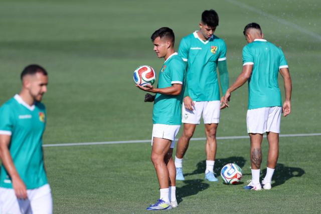 Bolivia's players take part in a training session in Monterrey, Mexico on March 30, 2026, ahead of the FIFA World Cup qualifiers final playoff football match against Iraq on March 31. (Photo by Julio Cesar AGUILAR / AFP)