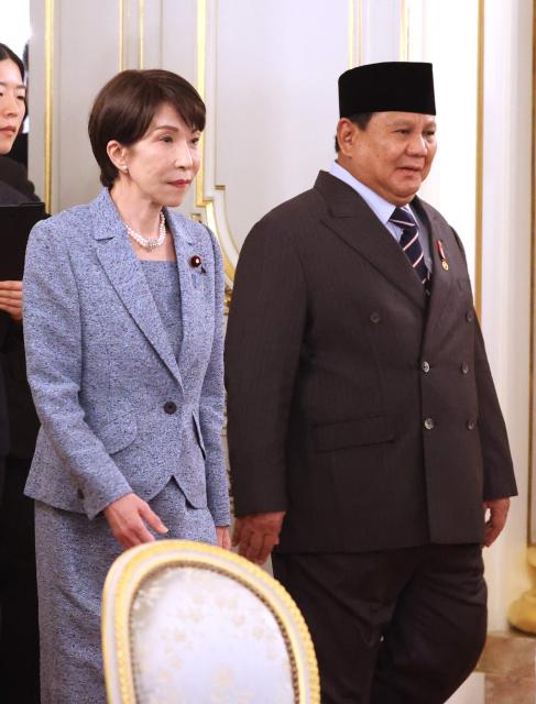 Indonesia's President Prabowo Subianto (R) and Japan's Prime Minister Sanae Takaichi (L) arrive for talks at the Akasaka guesthouse in Tokyo on March 31, 2026. (Photo by YOSHIKAZU TSUNO / POOL / AFP)