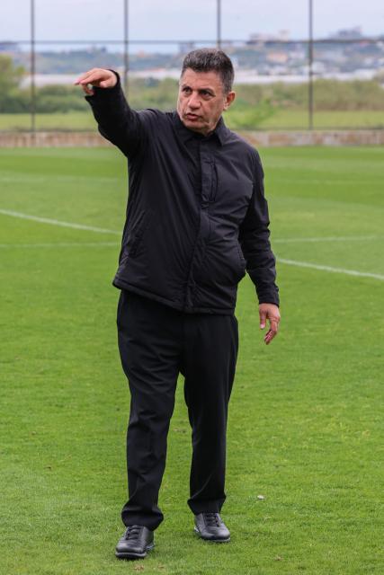 Iran's head coach Amir Ghalenoei gestures during a friendly football match between Iran and Costa Rica, in Antalya, southern Turkey, on March 31, 2026. FIFA's president told AFP that Iran "will be at the World Cup" despite the Middle East war. (Photo by ADEM ALTAN / AFP)