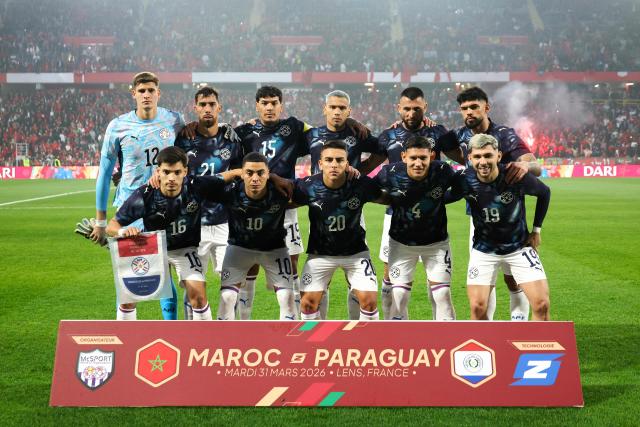 Uruguay's team players pose ahead of the friendly football match between Marocco and Uruguay at the Stade Bollaert-Delelis in Lens, northern France on March 31, 2026. (Photo by Francois LO PRESTI / AFP)