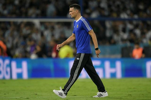 Argentina's head coach Lionel Scaloni leaves at the end of the first half during the 2026 FIFA World Cup qualifiers final playoff football match between the Democratic Republic of the Congo and Jamaica at the Akron Stadium in Zapopan, Jalisco state, Mexico, on March 31, 2026. (Photo by JUAN MABROMATA / AFP)