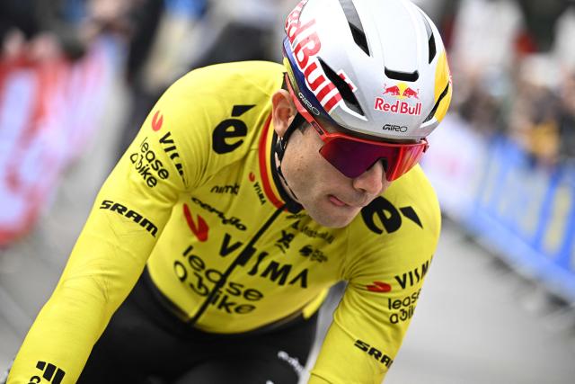 Belgium's cyclist Wout van Aert of Team Visma-Lease a Bike is pictured at the start of the men's elite race of the Dwars door Vlaanderen cycling event, 184.6km from Roeselare to Waregem, in Waregem on April 1, 2026. (Photo by JASPER JACOBS / Belga / AFP) / Belgium OUT