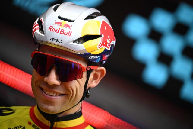 Belgium's cyclist Wout van Aert of Team Visma-Lease a Bike is pictured at the start of the men's elite race of the Dwars door Vlaanderen cycling event, 184.6km from Roeselare to Waregem, in Waregem on April 1, 2026. (Photo by JASPER JACOBS / Belga / AFP) / Belgium OUT