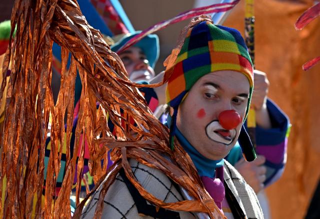 Clowns and mimes perform during April Fools' Day celebrations in Saint Petersburg, on April 1, 2026. (Photo by Olga MALTSEVA / AFP)
