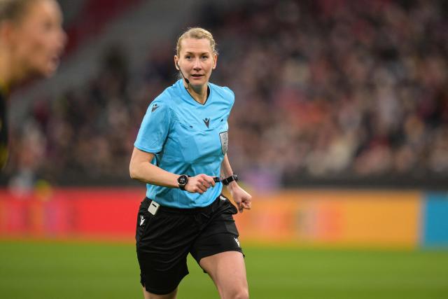 Swedish referee Tess Olofsson reacts during the UEFA Women's Champions League, Quarter Final second-leg football match between FC Bayern Munich and Manchester United in Munich on April, 1 2026. (Photo by Markus FISCHER / AFP)