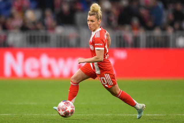 Bayern Munich's German midfielder #10 Linda Dallmann plays the ball during the UEFA Women's Champions League, Quarter Final second-leg football match between FC Bayern Munich and Manchester United in Munich on April, 1 2026. (Photo by Markus FISCHER / AFP)