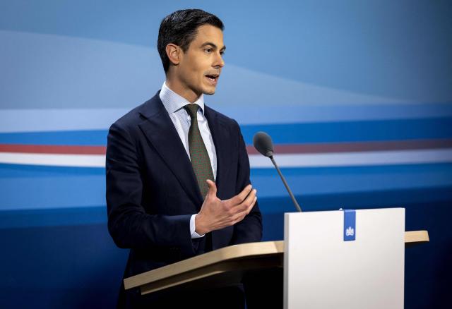 Dutch Prime Minister Rob Jetten addresses the press following the weekly cabinet meeting in The Hague on April 2, 2026. (Photo by Koen van Weel / ANP / AFP) / Netherlands OUT
