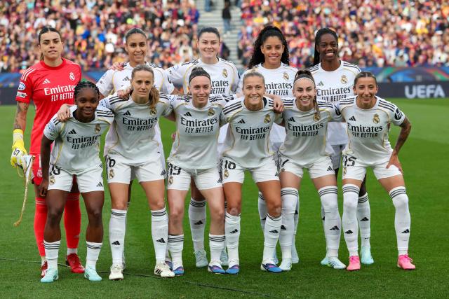 Real Madrid players pose before the start of the UEFA Women's Champions League quarter final second leg football match between FC Barcelona and Real Madrid CF at the Camp Nou stadium in Barcelona on April 2, 2026. (Photo by Lluis GENE / AFP)