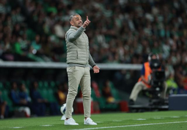 Sporting Lisbon's Portuguese coach Rui Manuel Borges gestures during the Portuguese League football match between Sporting CP and CD Santa Clara at Jose Alvalade stadium in Lisbon on April 3, 2026. (Photo by PATRICIA DE MELO MOREIRA / AFP)