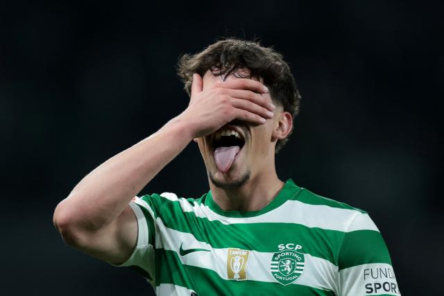 TOPSHOT - Sporting Lisbon's Portuguese forward #90 Rafael Nel celebrates scoring his team's fourth goal during the Portuguese League football match between Sporting CP and CD Santa Clara at Jose Alvalade stadium in Lisbon on April 3, 2026. (Photo by PATRICIA DE MELO MOREIRA / AFP)