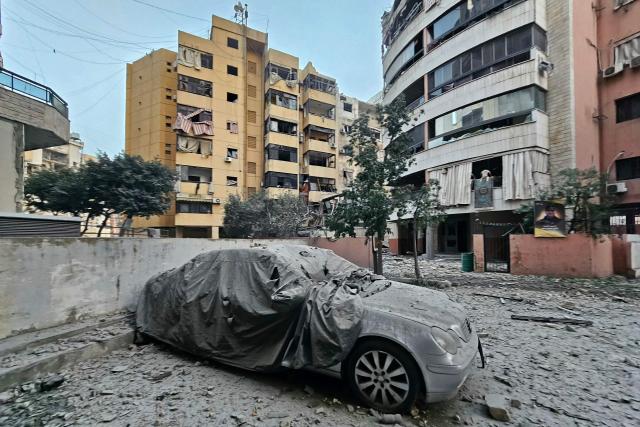 This photograph shows the damage at the site of an Israeli airstrike in the Haret Hreik neighbourhood of Beirut’s southern suburbs, on April 4, 2026. The Israeli military said on April 3, it had struck more than 3,500 targets across Lebanon in the month since fighting with Iran-backed Hezbollah militants. Lebanon was drawn into the Middle East war on March 2 when Hezbollah launched attacks on Israel to avenge the killing of the Iranian leader. Israel has responded with broad strikes across Lebanon and a ground offensive. (Photo by AFP) / 