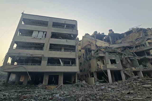 This photograph shows the destruction at the site of an Israeli airstrike in the Al Hosh area near the coastal Lebanese city of Tyre on April 4, 2026. The Israeli military said on April 3, it had struck more than 3,500 targets across Lebanon in the month since fighting with Iran-backed Hezbollah militants. Lebanon was drawn into the Middle East war on March 2 when Hezbollah launched attacks on Israel to avenge the killing of the Iranian leader. Israel has responded with broad strikes across Lebanon and a ground offensive. (Photo by Kawnat HAJU / AFP)