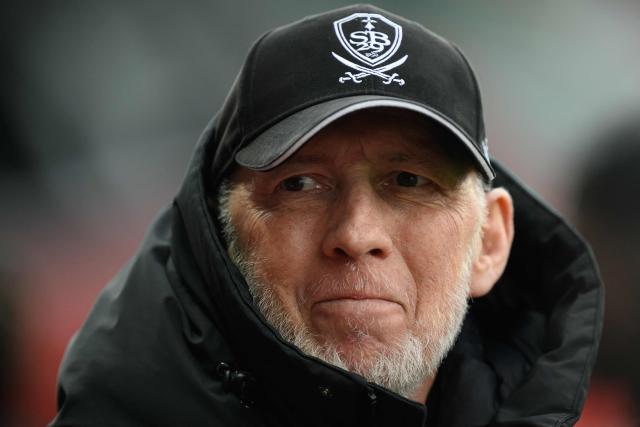 Brest's French head coach Eric Roy looks on from the technical area during the French L1 football match between Stade Brestois 23 and Stade Rennais at the Francis-Le-Ble stadium in Brest, western France, on April 4, 2026. (Photo by Loic VENANCE / AFP)