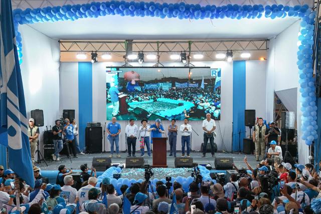 Peru's presidential candidate Rafael Lopez Aliaga for the Renovacion Popular party speaks during a campaign rally in Lima on April 4, 2026. Peru will hold presidential elections on April 12. (Photo by Connie FRANCE / AFP)