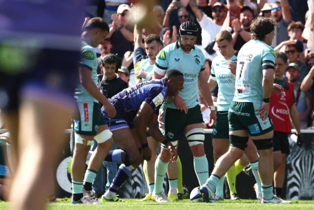 Bordeaux-Begles' French lock Cameron Woki celebrates after scoring his team's first try during the European Rugby Champions Cup round of 16 rugby union match, between the Union Bordeaux Bègles (UBB) and the Leicester Tigers at the Stade Chaban-Delmas in Bordeaux on April 5, 2026. (Photo by ROMAIN PERROCHEAU / AFP)