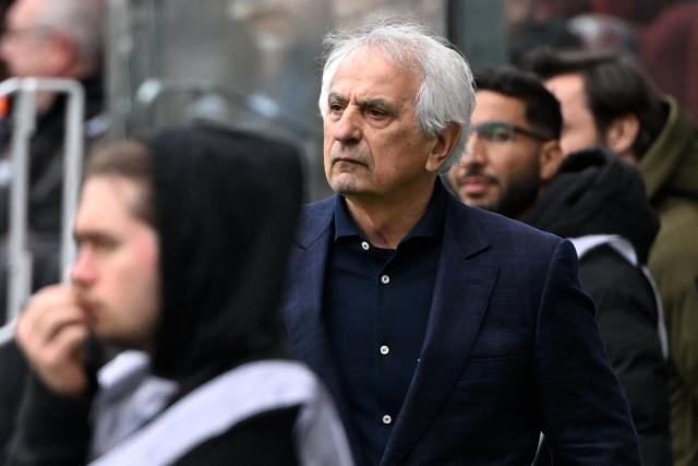 Nantes’ French Bosnian head coach Vahid Halilhodzic looks on from the techincal area during the French L1 football match between FC Metz and FC Nantes  at the Stade Saint-Symphorien in Longeville-les-Metz, eastern France, on April 5, 2026. (Photo by Jean-Christophe VERHAEGEN / AFP)