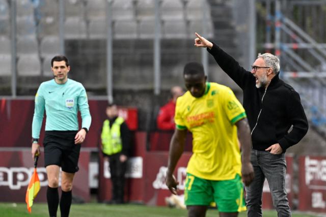 Metz's French head coach Benoit Tavenot gestures during the French L1 football match between FC Metz and FC Nantes at Saint-Symphorien stadium in Longeville-les-Metz, northeastern France, on April 5, 2026. (Photo by Jean-Christophe VERHAEGEN / AFP)