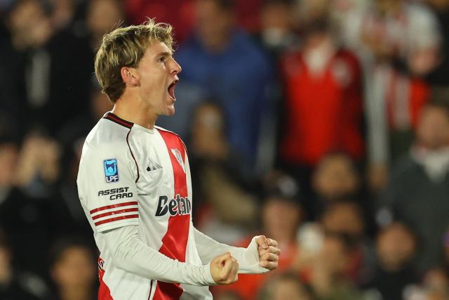 River Plate's forward #11 Facundo Collidio celebrates scoring his team's second goal during the Argentine Professional Football League 2026 Apertura Tournament match between River Plate and Belgrano at MAS Monumental stadium in Buenos Aires on April 5, 2026. (Photo by ALEJANDRO PAGNI / AFP)