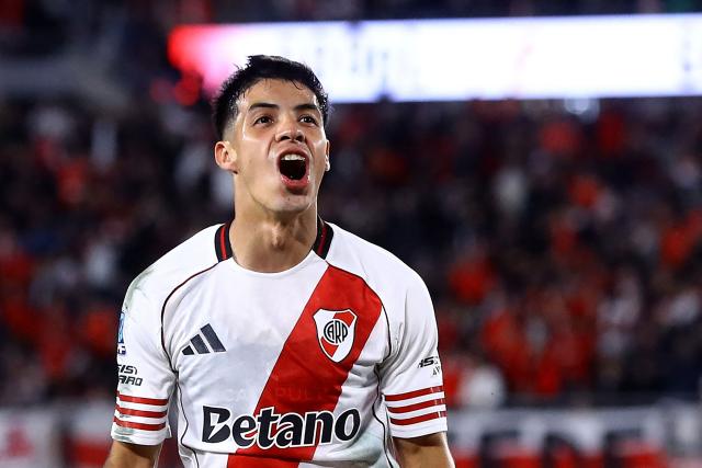 River Plate's midfielder #26 Tomas Galvan celebrates scoring his team's third goal during the Argentine Professional Football League 2026 Apertura Tournament match between River Plate and Belgrano at MAS Monumental stadium in Buenos Aires on April 5, 2026. (Photo by ALEJANDRO PAGNI / AFP)