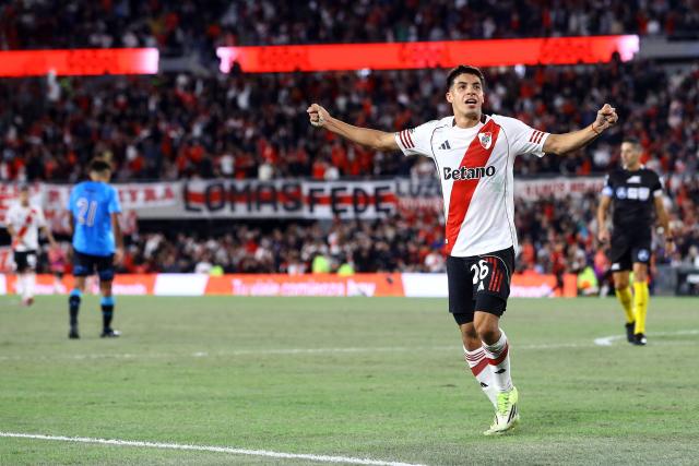 River Plate's midfielder #26 Tomas Galvan celebrates scoring his team's third goal during the Argentine Professional Football League 2026 Apertura Tournament match between River Plate and Belgrano at MAS Monumental stadium in Buenos Aires on April 5, 2026. (Photo by ALEJANDRO PAGNI / AFP)