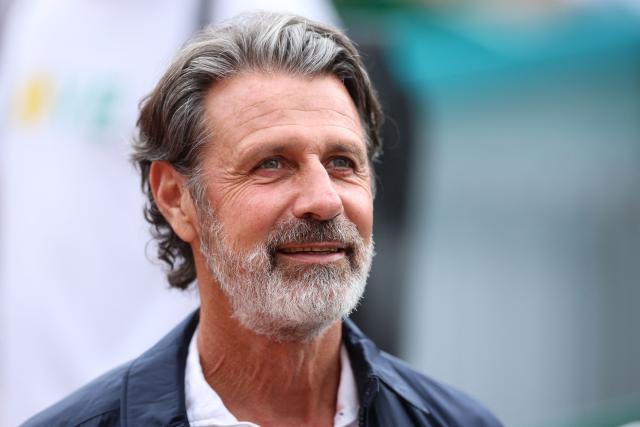 French tennis coach Patrick Mouratoglou reacts ahead of the Monte Carlo ATP Masters Series Tournament round of 64 tennis match between Greece's Stefanos Tsitsipas and Argentinia's Francisco Cerundolo on Court Rainier III at the Monte-Carlo Country Club in Roquebrune-Cap-Martin, south-eastern France on April 6, 2026. (Photo by Valery HACHE / AFP)