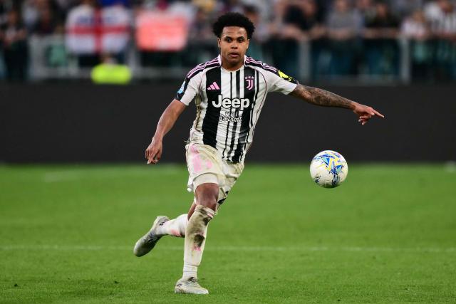 Juventus' US midfielder #22 Weston McKennie controls the ball during the Italian Serie A football match between Juventus and Genoa at the Allianz stadium in Turin, on April 6, 2026. (Photo by Marco BERTORELLO / AFP)