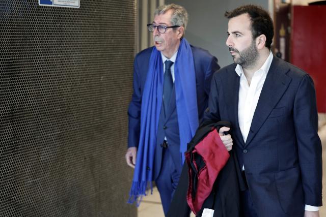 Defendant and former mayor of Levallois-Perret Patrick Balkany (L) arrives with his lawyer Robin Binsard for his the trial for embezzlement in Nanterre west of Paris, on April 7, 2026. (Photo by STEPHANE DE SAKUTIN / AFP)
