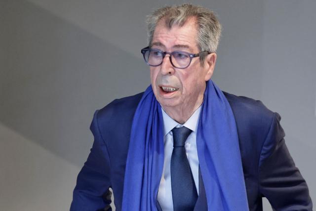 Former mayor of Levallois-Perret Patrick Balkany arrives at the courthouse for his trial for embezzlement in Nanterre, west of Paris, on April 7, 2026. (Photo by STEPHANE DE SAKUTIN / AFP)