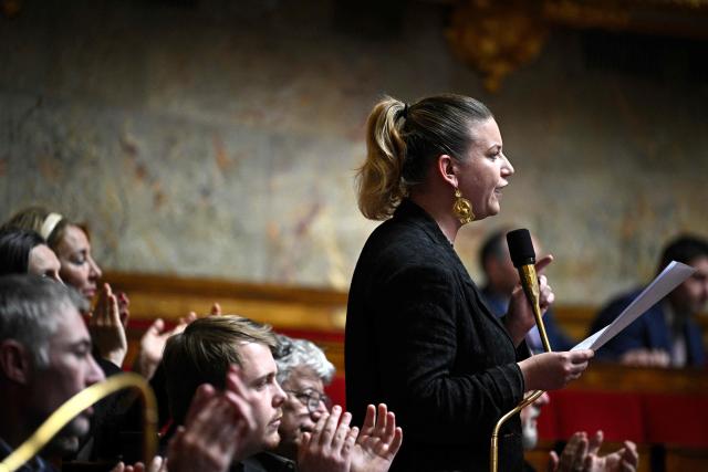 President of La France Insoumise - Nouveau Front Populaire parliamentary group Mathilde Panot speaks during a session of questions to the government at The National Assembly, France's lower house of parliament in Paris on April 7, 2026. (Photo by JULIEN DE ROSA / AFP)