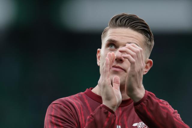 Arsenal's Swedish striker #14 Viktor Gyokeres gestures after the UEFA Champions League quarter final first leg football match between Sporting CP and Arsenal at Jose Alvalade stadium in Lisbon on April 7, 2026. (Photo by Patricia DE MELO MOREIRA / AFP)