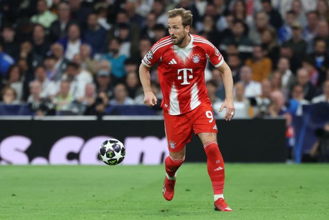 Bayern Munich's English forward #09 Harry Kane controls the ball during the UEFA Champions League quarter final first leg football match between Real Madrid CF and FC Bayern Munich at Santiago Bernabeu Stadium in Madrid on April 7, 2026. (Photo by Thomas COEX / AFP)