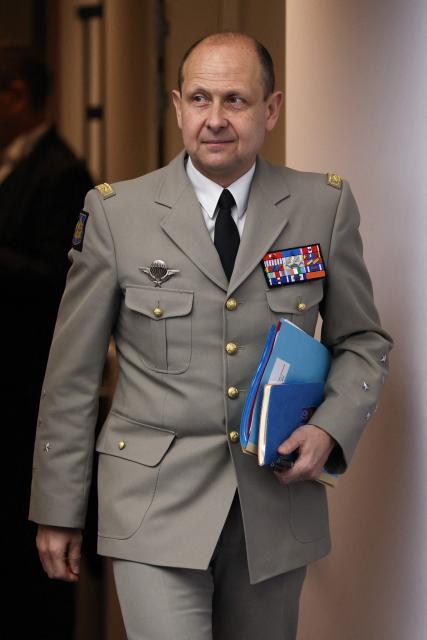 Chief of the Military Staff of the President of the Republic Vincent Giraud arrives at the national defence council meeting on Middle East war at The Elysee Presidential Palace in Paris on April 8, 2026. French nationals, who spent more than three years in an Iranian prison on espionage charges, headed home from the war-stricken country on April, 7, 2026 Macron said. (Photo by Tom Nicholson / POOL / AFP)