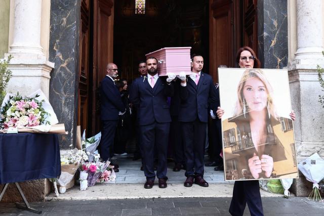 TOPSHOT - The coffin of Loana Petrucciani, the first reality TV star in France, leaves the cathedral of Sainte-Reparate at the end of her funeral ceremony in Nice, southeastern France where she was found dead at her home at the age of 48, on April 10, 2026. (Photo by Thibaud MORITZ / AFP)