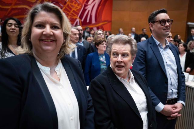 The newly elected President of the Strasbourg Eurometropole, Catherine Trautmann, flanked by Illkirch-Graffenstaden’s mayor, Thibaud Philipps and Lingolsheim’s mayor, Catherine Graef-Eckert, attends the President of the Eurometrople election day on April 10, 2026, in Strasbourg. (Photo by SEBASTIEN BOZON / AFP)
