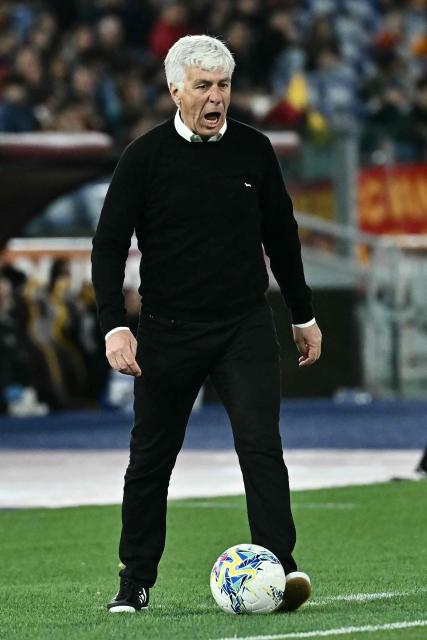 Roma's head coach Gian Piero Gasperini reacts during the Italian Serie A football match between AS Roma and Pisa at the Olympic Stadium in Rome on April 10, 2026. (Photo by Filippo MONTEFORTE / AFP)