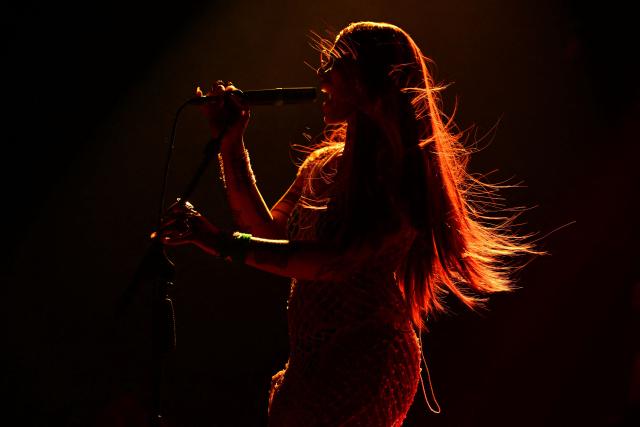 English songwriter Greentea Peng performs on stage during the Queremos music festival at the Circo Voador in Rio de Janeiro, Brazil on April 10, 2026. (Photo by Pablo PORCIUNCULA / AFP)