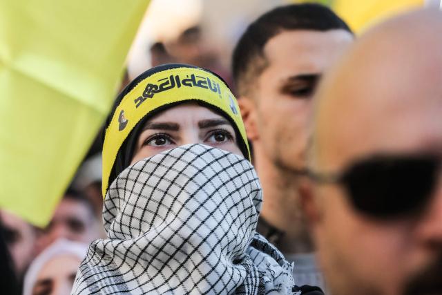 A female Hezbollah supporter demonstrates near the Governmental Palace to protest against the Lebanese authorities decision to engage in direct negotiations with Israel, in downtown Beirut on April 11, 2026. Hezbollah lawmaker reiterated on April 11, his group's rejection of direct negotiations between Israel and Lebanon, where authorities reported 10 people killed in Israeli attacks in the south. The office of the Lebanese president said on April 10, that officials from his country, Israel and the United States would meet next week in Washington "to discuss declaring a ceasefire and the start date for negotiations between Lebanon and Israel under US auspices". (Photo by ibrahim AMRO / AFP)