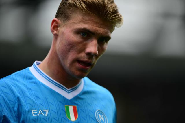 Napoli’s Danish forward #19 Rasmus Hojlund looks on during the Italian Serie A football match between Parma and Napoli at the Ennio Tardini stadium in Parma on April 12, 2026. (Photo by MARCO BERTORELLO / AFP)