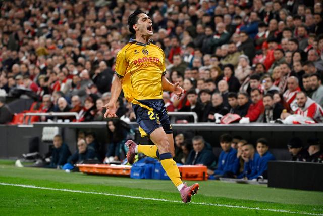 Villarreal's Spanish defender #23 Sergi Cardona reacts during the Spanish league football match between Athletic Club Bilbao and Villarreal CF at San Mames Stadium in Bilbao on April 12, 2026. (Photo by ANDER GILLENEA / AFP)