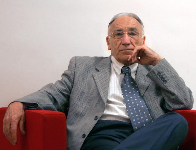 (FILES) The president of the French Football Federation (FFF) Jean-Pierre Escalettes poses, 26 April 2006 in Paris, during a visit at the French News press agency AFP (Agence France Presse). The former president of the French Football Federation (FFF), Jean-Pierre Escalettes, who was in office during the lost 2006 World Cup final and the Knysna strike four years later, has died at the age of 90, the organization announced on Tuesday. (Photo by Joël SAGET / AFP)