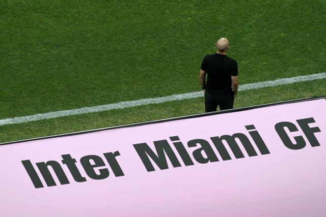 (FILES) Inter Miami's Argentine coach Javier Mascherano is seen on the pitch during the FIFA Club World Cup 2025 round of 16 football match between France's Paris Saint-Germain and US Inter Miami at the Mercedes-Benz Stadium in Atlanta on June 29, 2025. Argentinian Javier Mascherano has stepped down as manager of Lionel Messi’s Inter Miami for personal reasons, the US club announced on April 14, 2026. (Photo by JUAN MABROMATA / AFP)