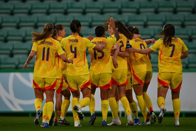 Belgium's Defender #02 Sari Kees celebrates scoring the team's first goal during the Women's FIFA world cup league B, group 4, qualifier football match between Scotland and Belgium at Easter Road, in Edinburgh, Scotland, on April 14, 2026. (Photo by ANDY BUCHANAN / AFP)