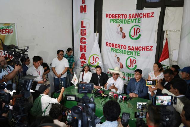 Peru's presidential candidate for the Juntos por el Peru party, Roberto Sanchez, delivers a press conference at his campaign office in Lima on April 14, 2026. Ultra-conservative candidate Rafael Lopez Aliaga, who is vying for a spot in the runoff of Peru’s presidential election, called on election authorities on April 14 to declare the election “null and void” due to unproven irregularities in the process. (Photo by Connie FRANCE / AFP)