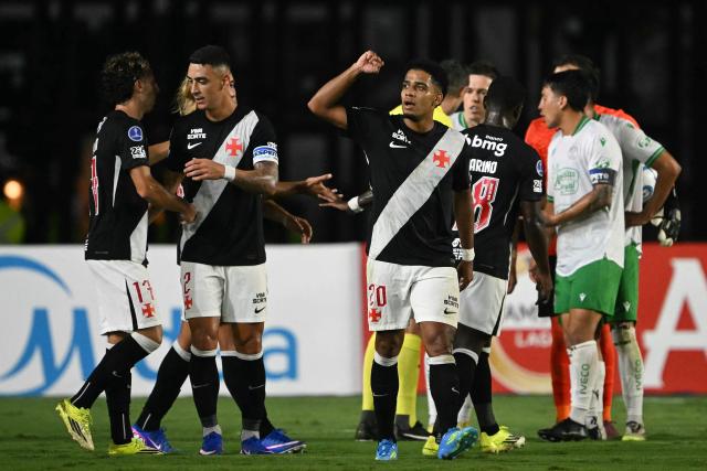 Vasco da Gama's forward #20 Brenner (C) celebrates scoring his team's first goal during the Copa Sudamericana group stage football match between Brazil's Vasco da Gama and Chile's Audax Italiano at the Sao Januario stadium in Rio de Janeiro, Brazil, on April 14, 2026. (Photo by MAURO PIMENTEL / AFP)