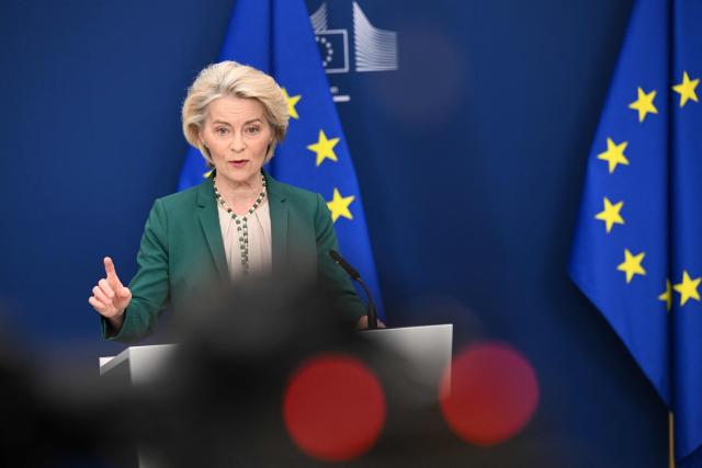European Commission President Ursula von der Leyen addresses a statement about the EU digital age verification app in Brussels on April 15, 2026. European Commission President Ursula von der Leyen called on April 15, 2026 for “a harmonised European approach” to the protection of minors online, which could be supported by a European age-verification app set to be released soon. (Photo by Nicolas TUCAT / AFP)