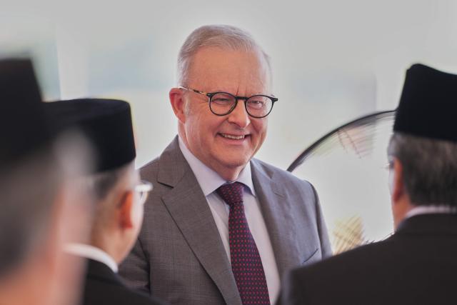 Australia's Prime Minister Anthony Albanese meets with Malaysian cabinet members following an official guard of honour inspection at the Federal Government office "Putra Perdana" in Putrajaya on April 16, 2026. (Photo by Vincent Thian / POOL / AFP)