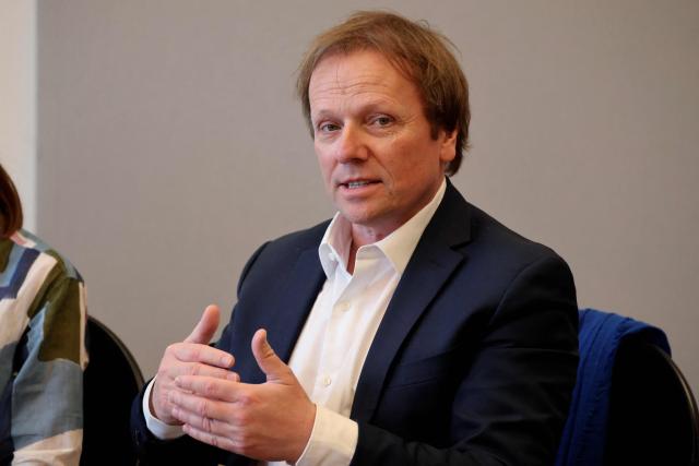 French actor Laurent Stocker speaks during a visit to the International City of French Language (Cite Internationale de la Langue Francaise) to promote 'disconnecting' and 'reading' as alternatives to screens as part of his fight to ban social networks for the youngest in the castle of Villers-Cotterets, northern France on April 16, 2026. In response to the explosion in screen time among 6- to 17-year-olds and the impact of algorithms on our children, Emmanuel Macron has pledged to ban social media for those under 15. (Photo by Ludovic MARIN / POOL / AFP)