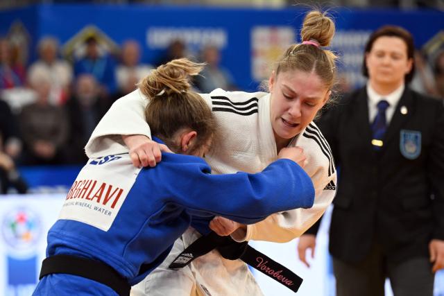 Russia's Marina Vorobeva (white) and Spain's Eva Perez Soler compete in the women's under 48 kg category bronze medal bout at the Judo European Senior Championships 2026 in Tbilisi on April 16, 2026. (Photo by Vano SHLAMOV / AFP)